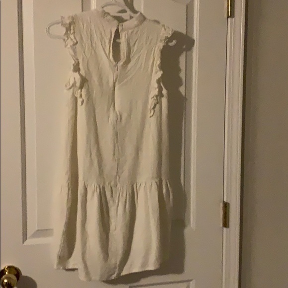 White ladies mini dress - Picture 8 of 9